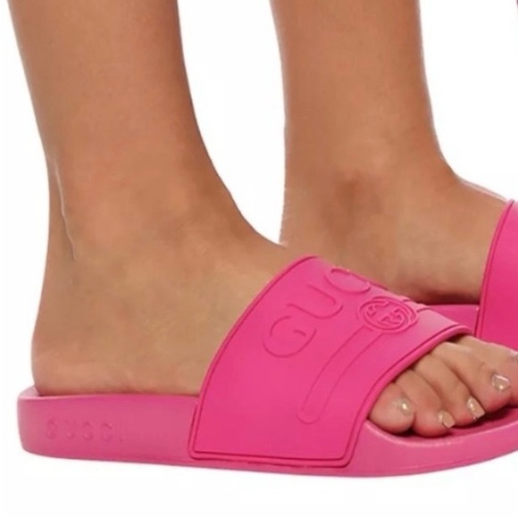 Gucci Shoes - GUCCI Pursuit Rubber slides/pink fucsia size eu37/us6